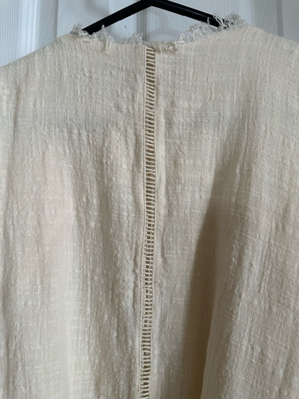 Moon River Textured Cream Sleeveless Tie-Waist Vest - Picture 11 of 11